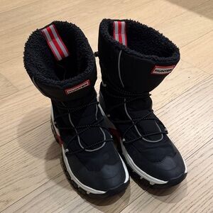 Hunter Black and Red Winter Boots